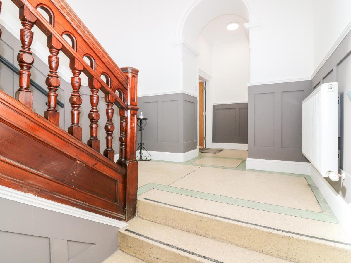 The Court Room At The Institute Executive Apartments Keith Kültér fotó